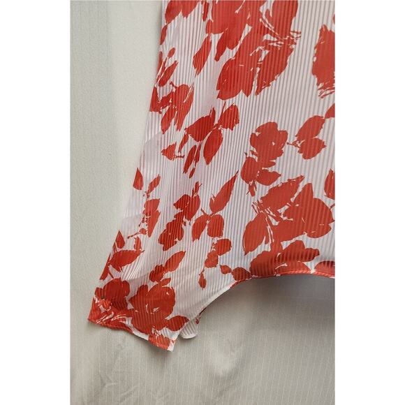 Bold Elements Floral V-Neck Blouse Hanky Hem White/Coral Size 2X - Picture 6 of 8